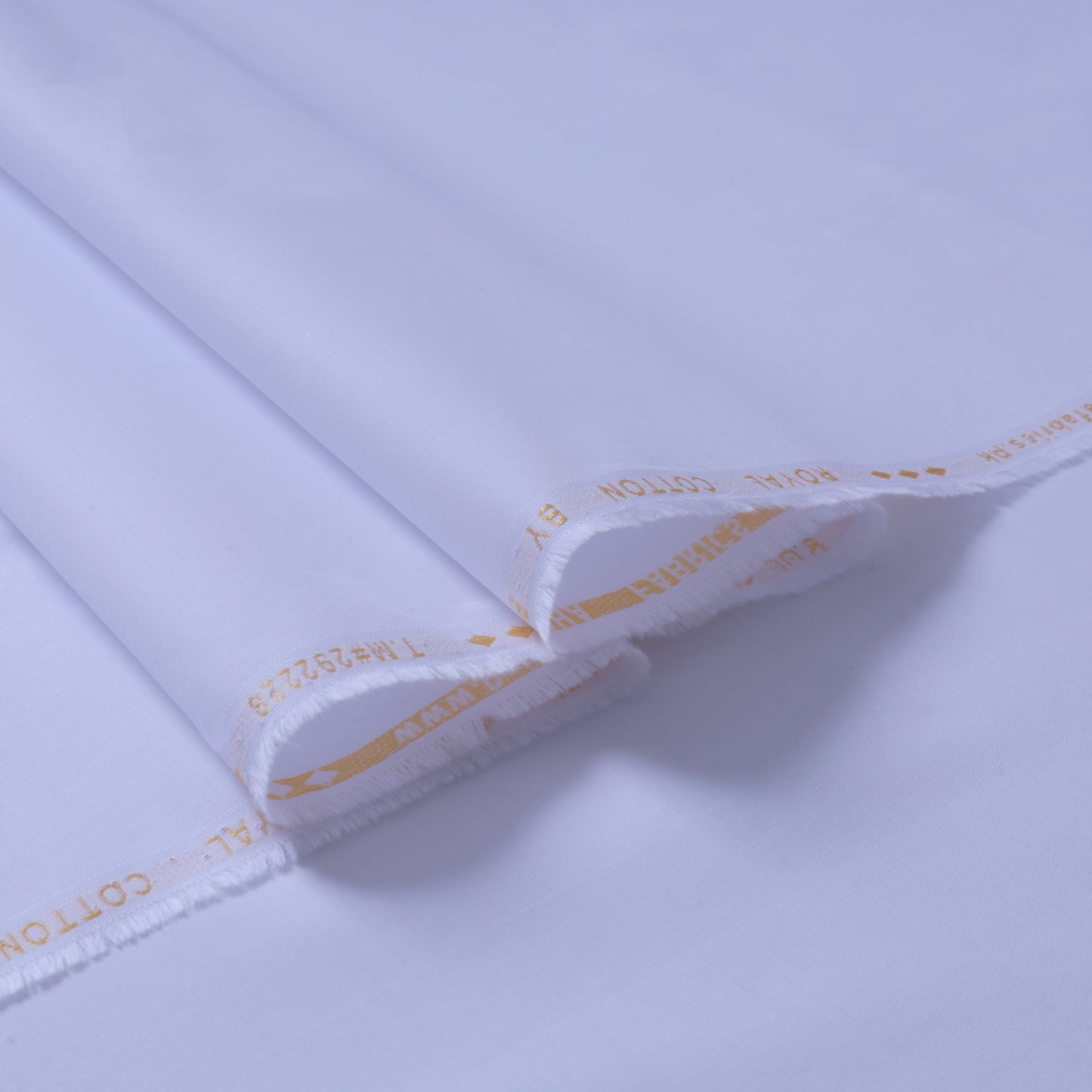 Royal – Cotton (Semi soft finish)