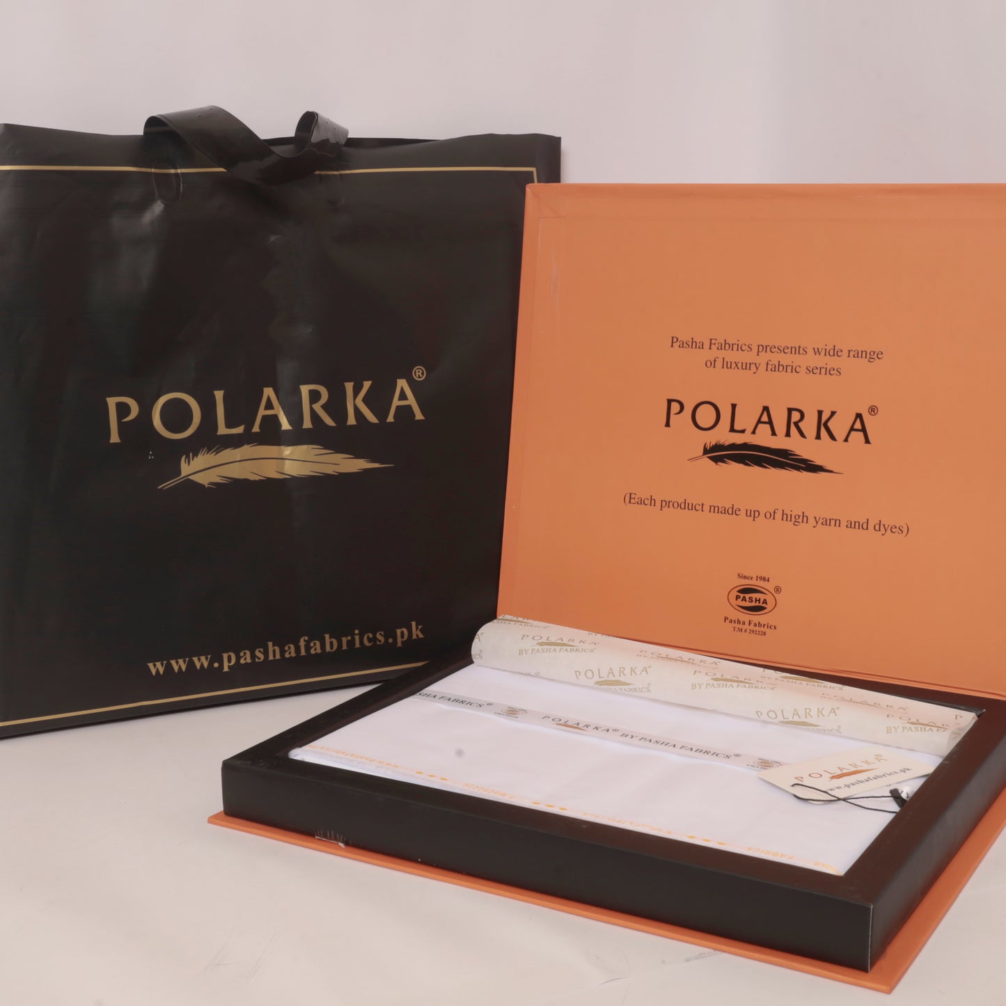 Royal – Cotton (Semi soft finish)